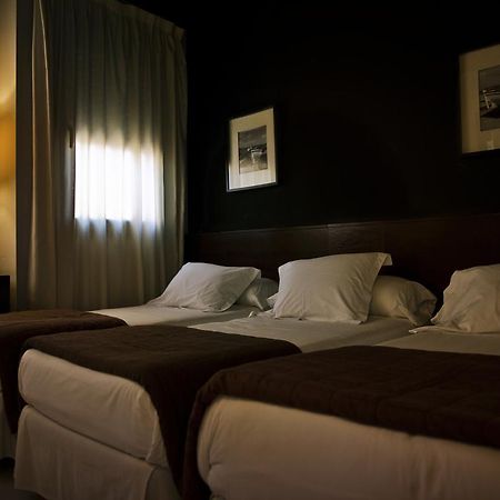 Hostal Badaloni Badalona Zimmer foto