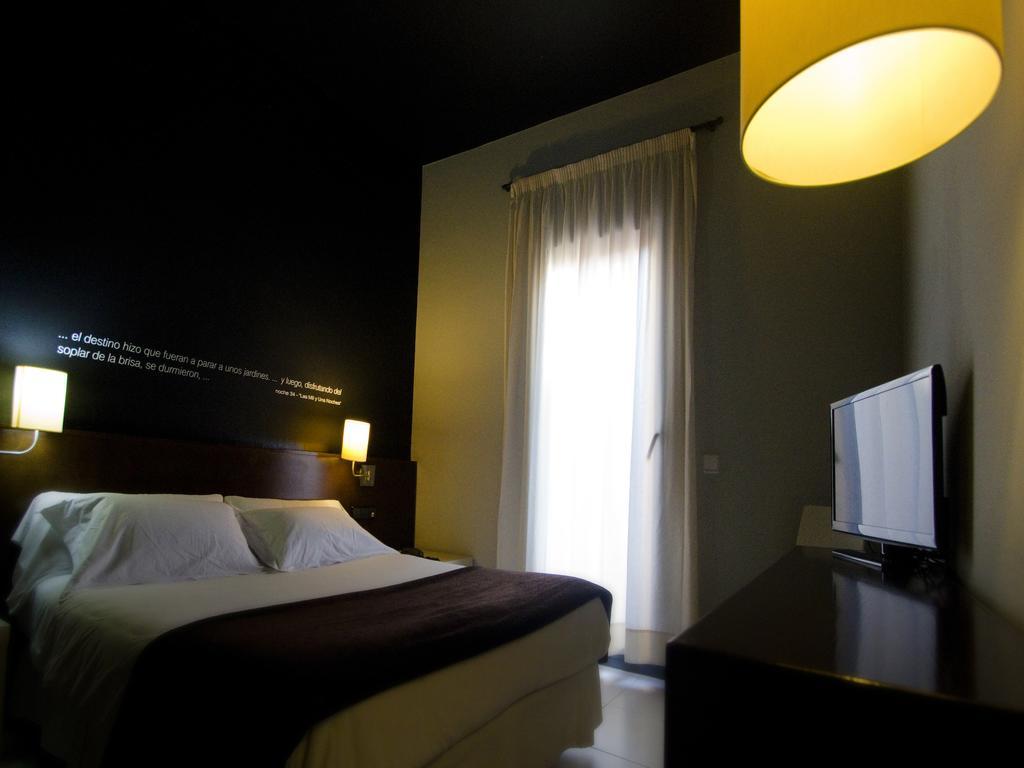 Hostal Badaloni Badalona Zimmer foto