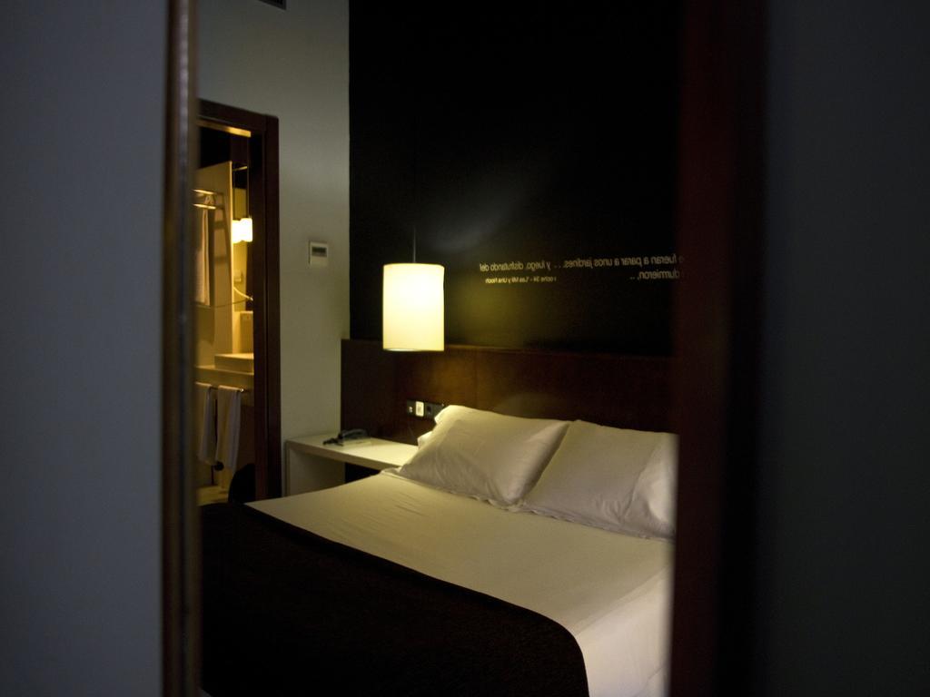Hostal Badaloni Badalona Zimmer foto